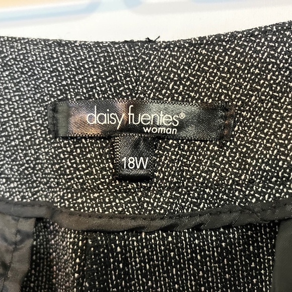 NWT Daisy Fuentes Woman Black/Gray Dress Pants - Picture 9 of 11